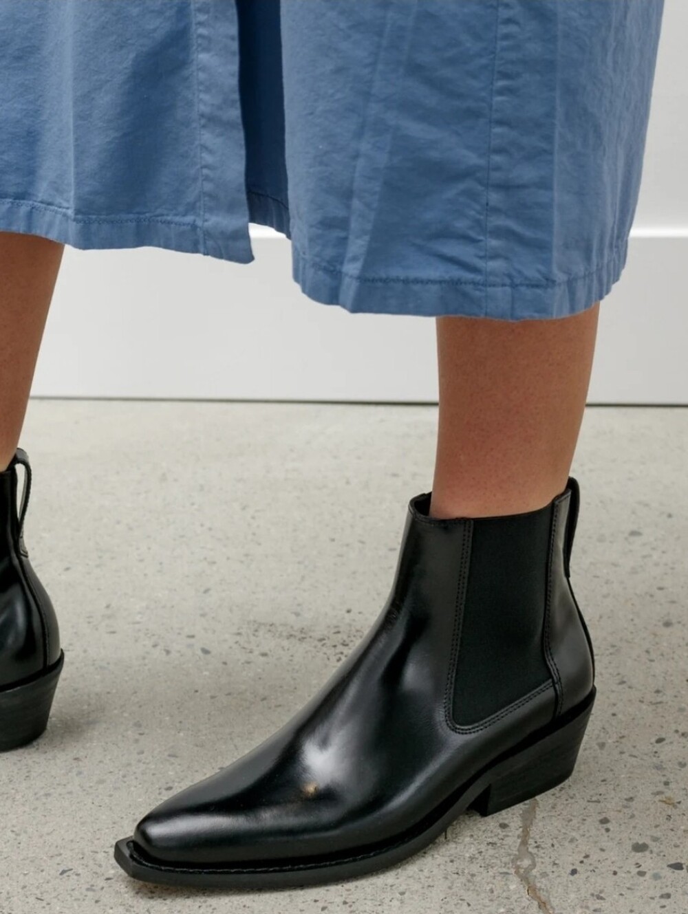 & OTHER STORIES Leather Chelsea Western Boots NWOT 38 // 7
